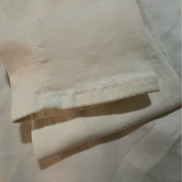 Frame Denim le skinny ripped in US size 26. - Picture 10 of 16